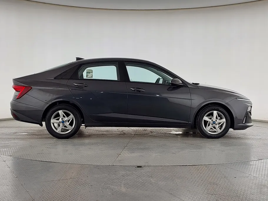 2024 Hyundai Accent Fleet 
