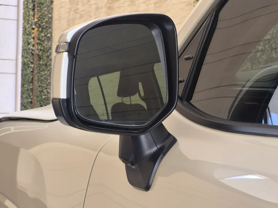 تويوتا لاندكروزر GXR3 2025 