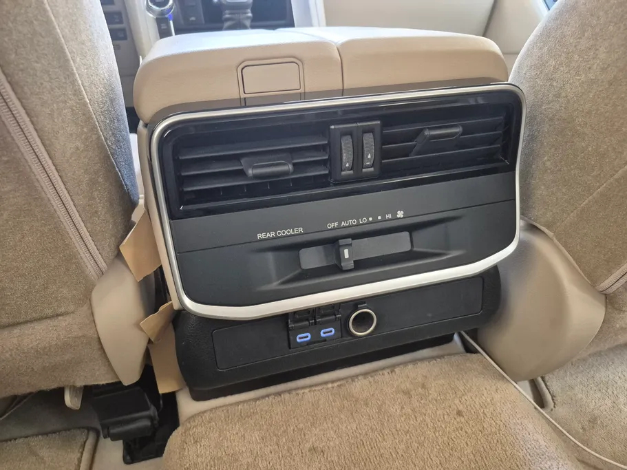 تويوتا لاندكروزر GXR3 2025 