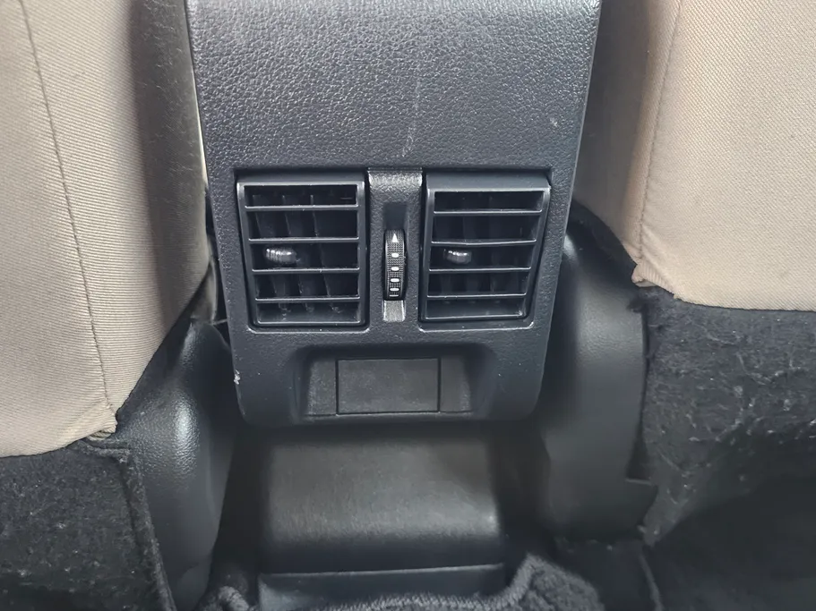 2023 Toyota Yaris  Y 