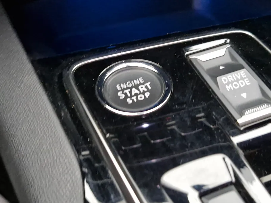 بيجو 3008 Active 2025 