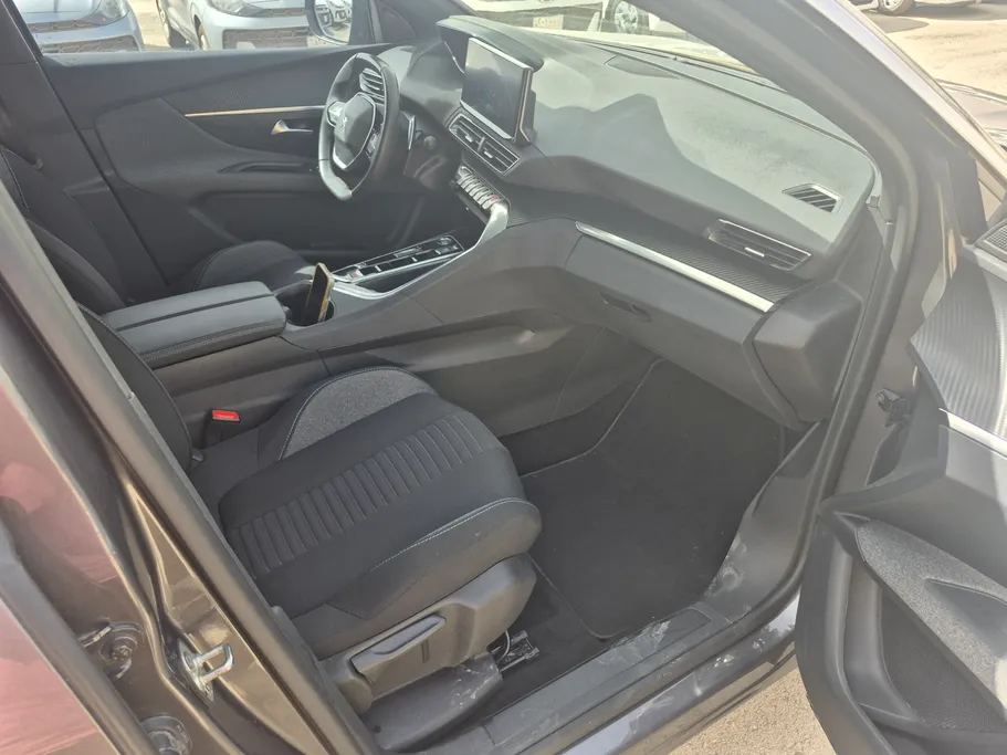 بيجو 3008 Active 2025 