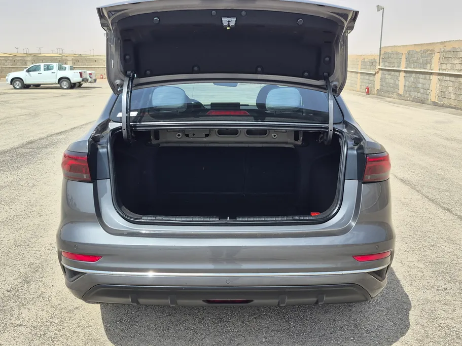 جيلي امجراند GS 2024 