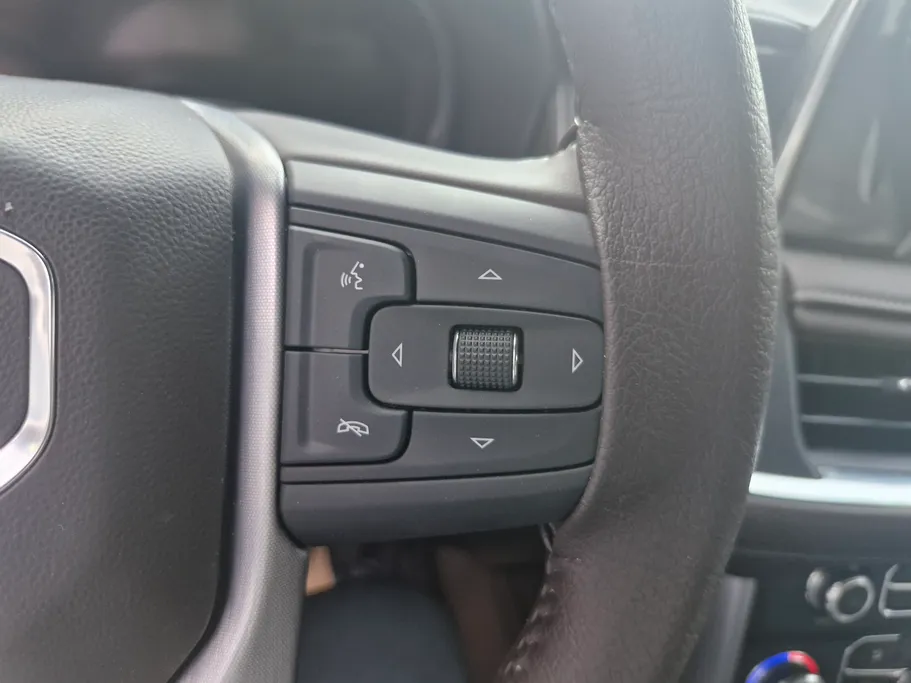 2024 GMC Yukon SLE 
