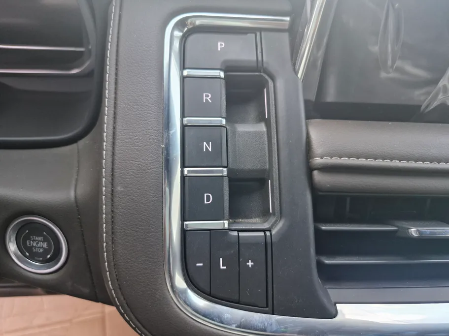 2024 GMC Yukon SLE 