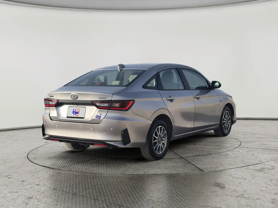 2024 Toyota Yaris  Y 