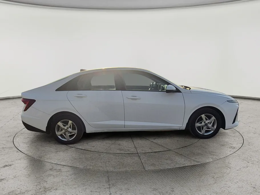 2024 Hyundai Accent Fleet 