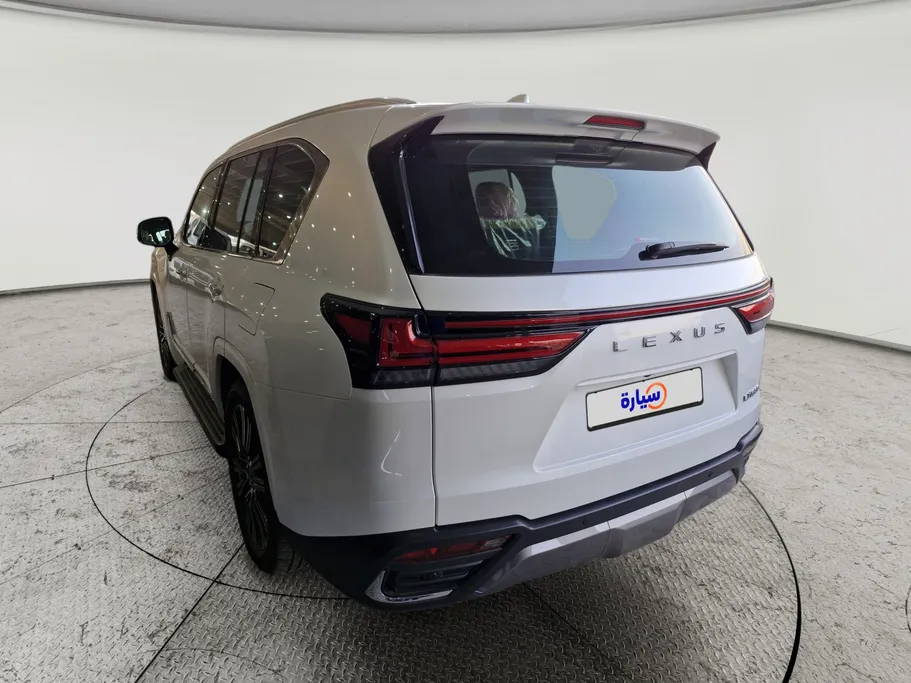 2025 Lexus LX 600 