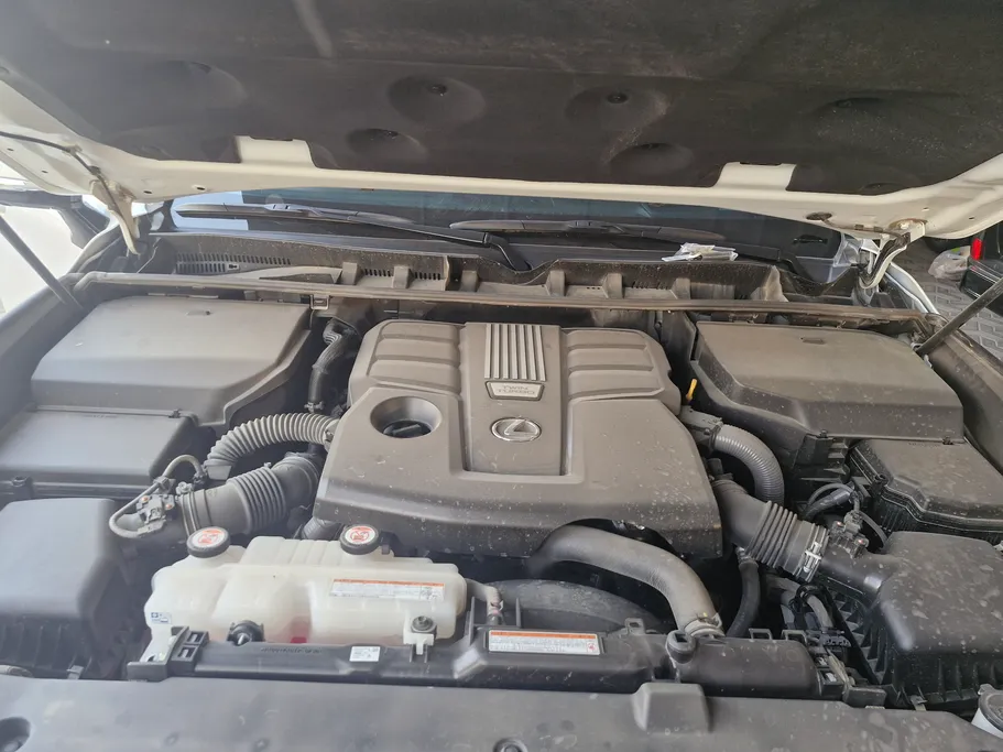 2025 Lexus LX 600 