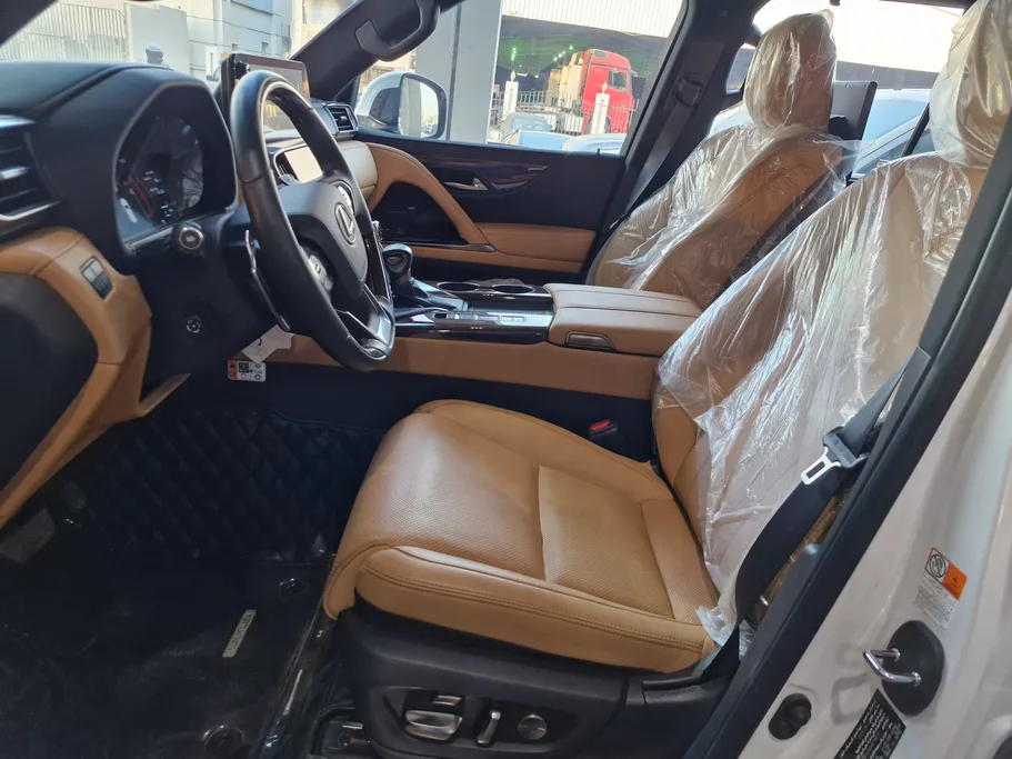 2025 Lexus LX 600 