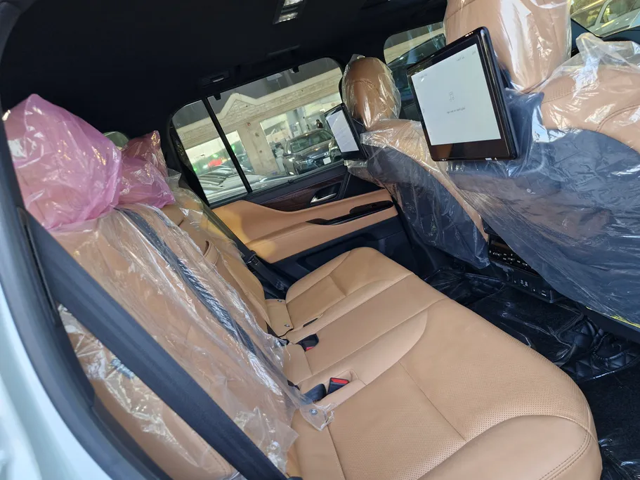 2025 Lexus LX 600 