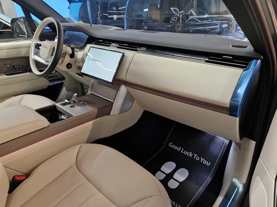 2026 Land Rover Range Rover HSE 