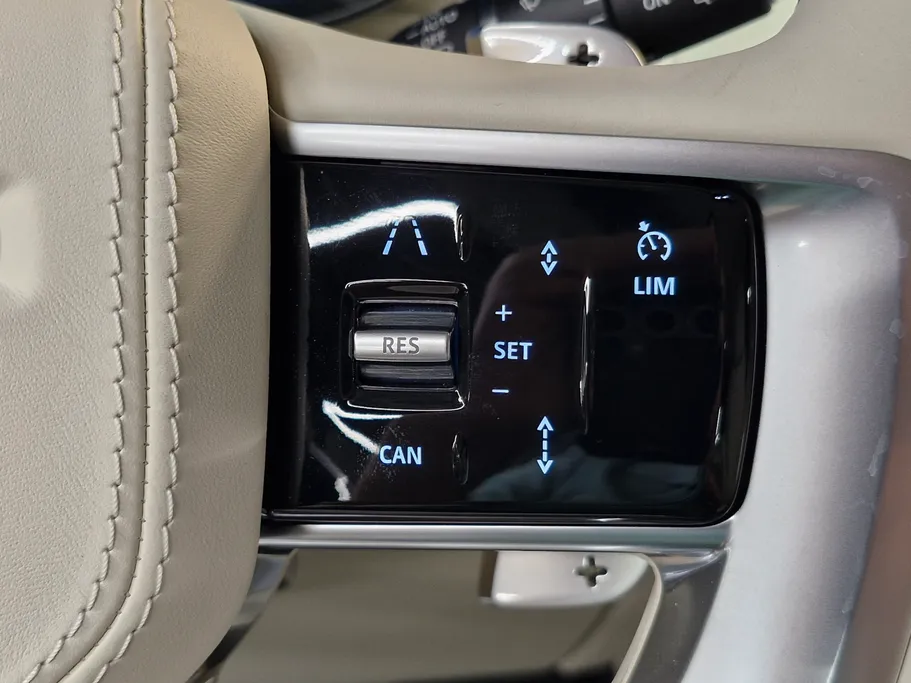 2026 Land Rover Range Rover HSE 