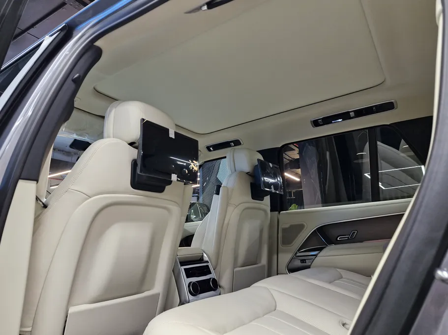 2026 Land Rover Range Rover HSE 