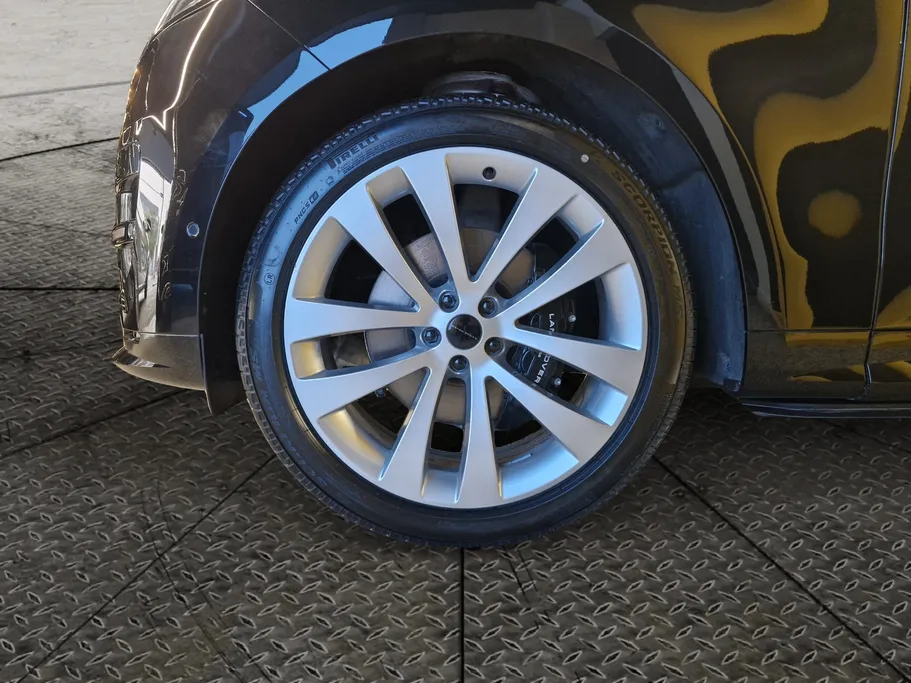 2026 Land Rover Range Rover Sport HSE 