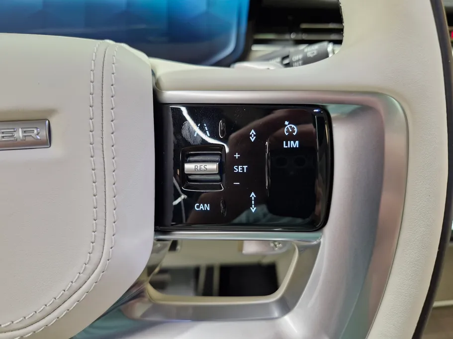 2026 Land Rover Range Rover HSE 
