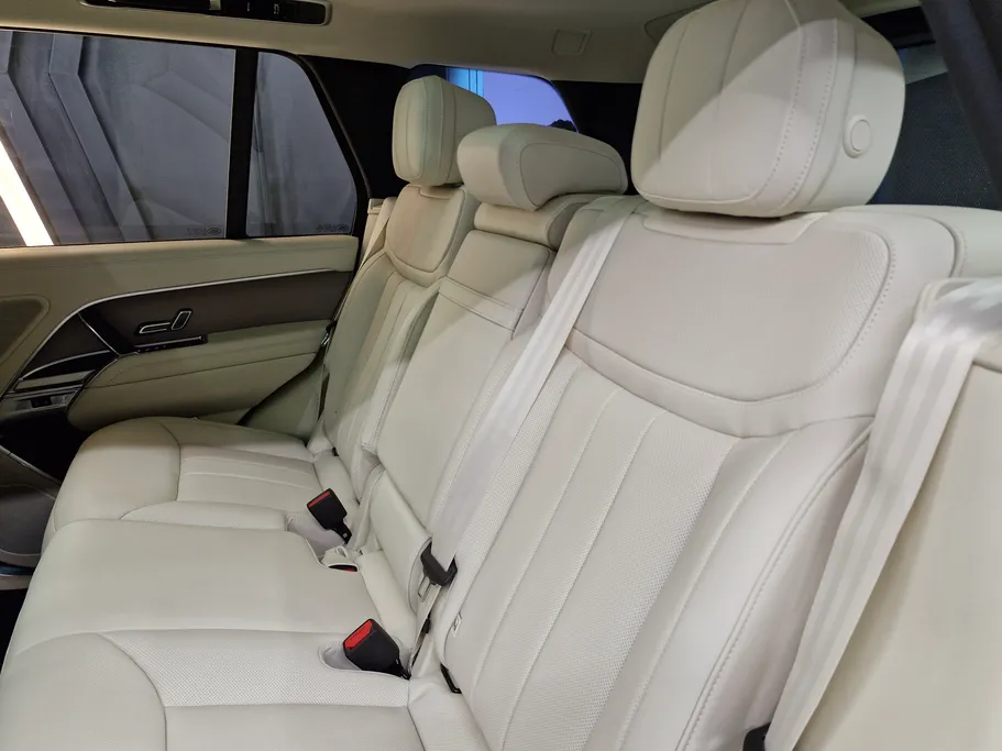 2026 Land Rover Range Rover HSE 
