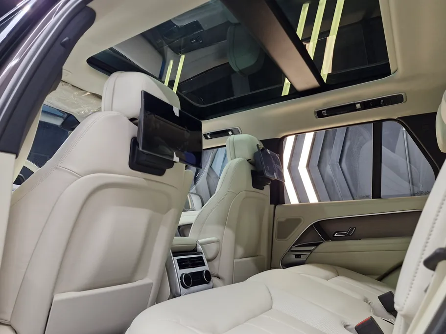 2026 Land Rover Range Rover HSE 