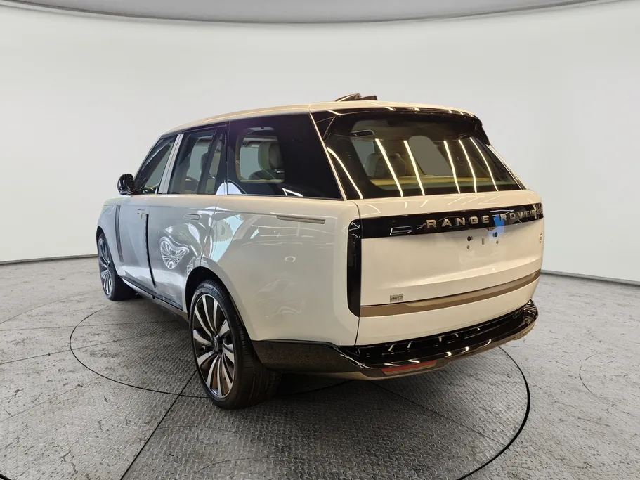 2025 Land Rover Range Rover Autobiography  