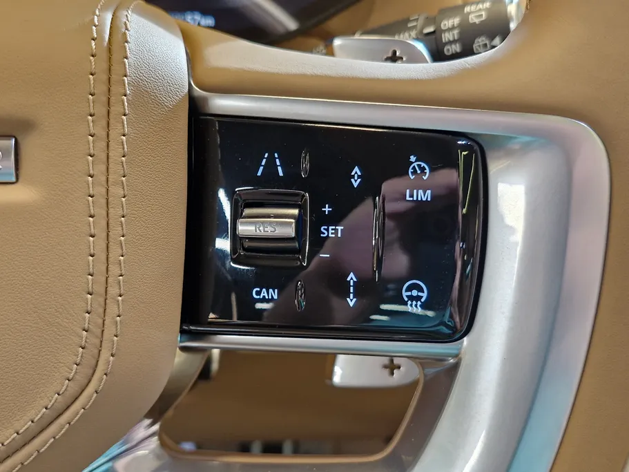 2025 Land Rover Range Rover Autobiography  