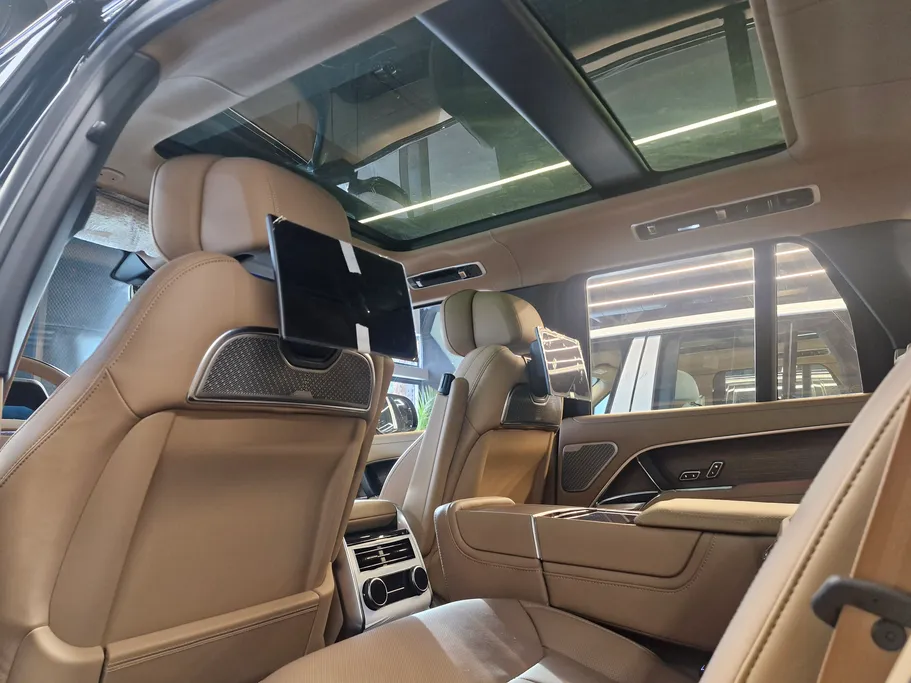 2026 Land Rover Range Rover Autobiography  