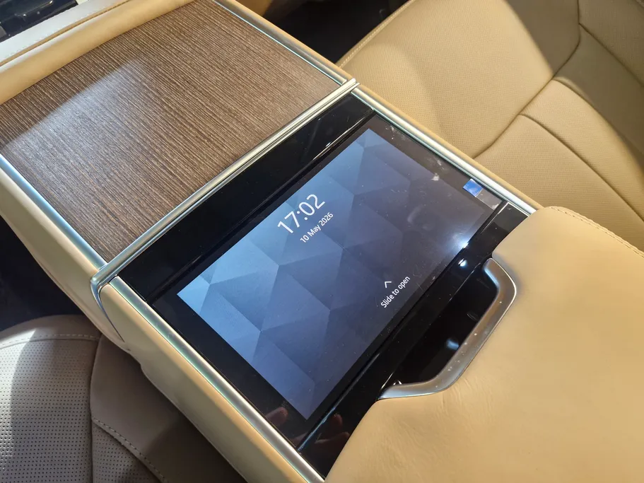 2026 Land Rover Range Rover Autobiography  