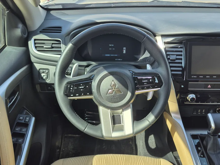 ميتسوبيشي باجيرو GLS 5Doors 2025 