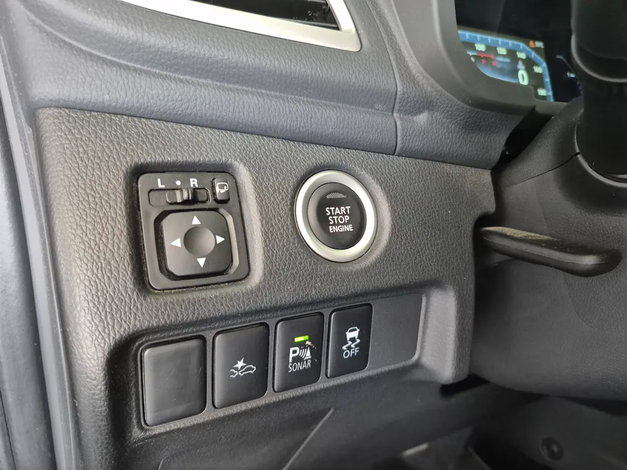 ميتسوبيشي باجيرو GLS 5Doors 2025 
