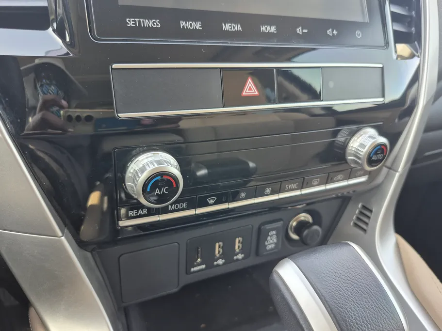 ميتسوبيشي باجيرو GLS 5Doors 2025 