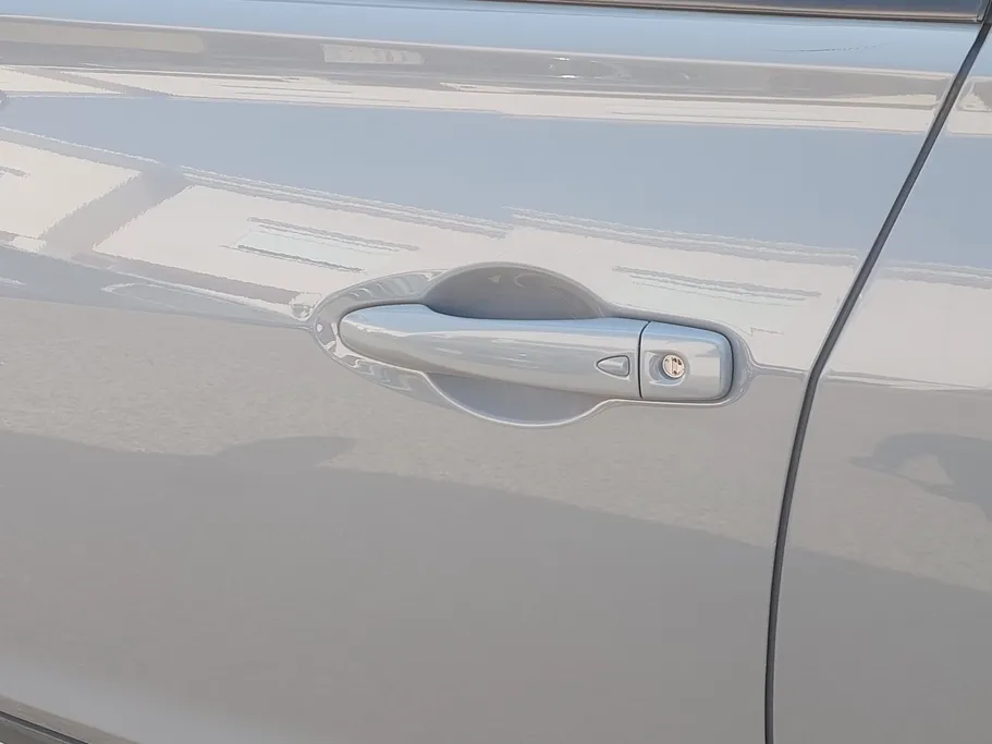 2023 Nissan Kicks SL 