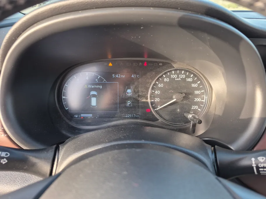 2023 Nissan Kicks SL 