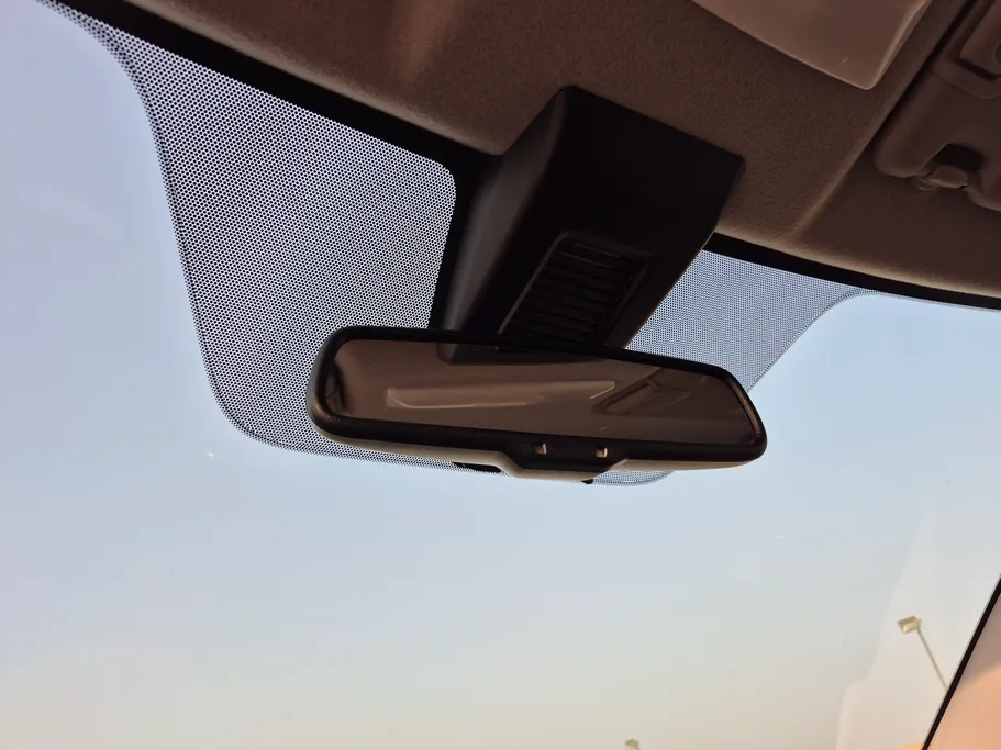 2023 Nissan Kicks SL 