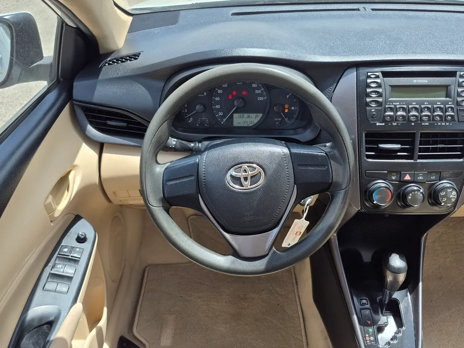 2021 Toyota Yaris  Y 
