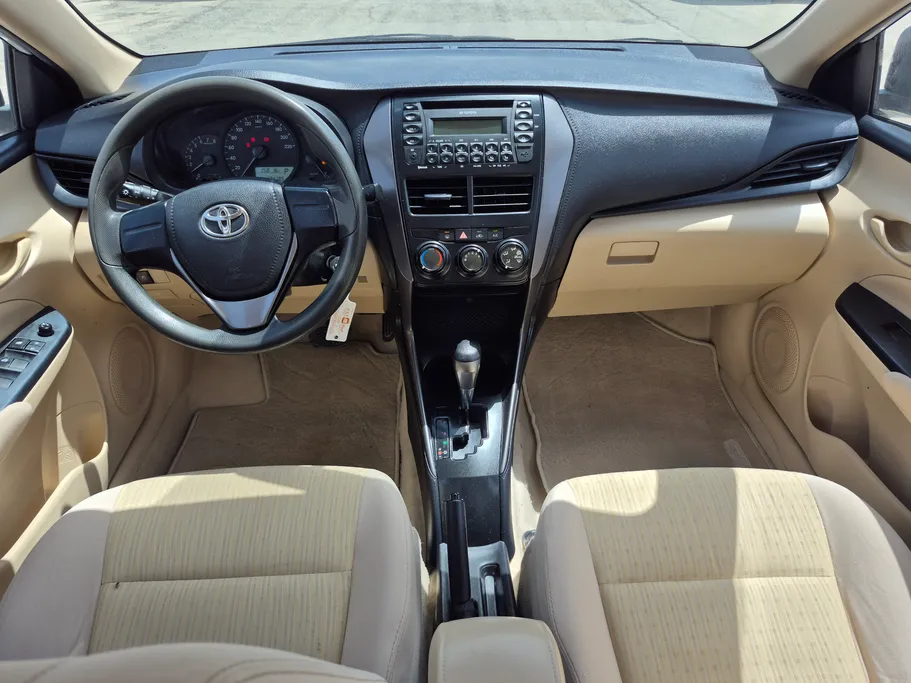 2021 Toyota Yaris  Y 