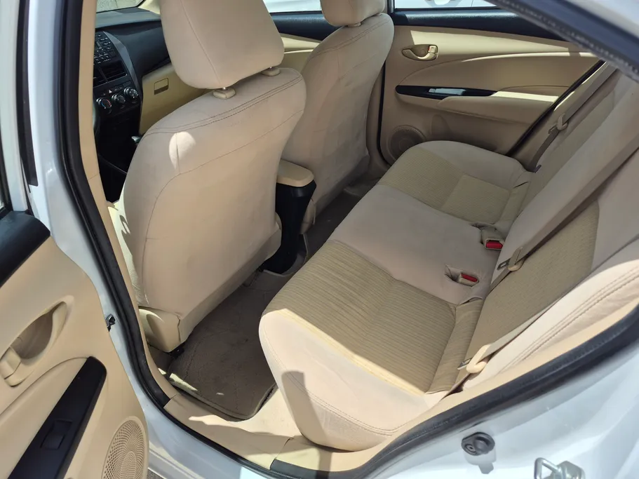 2021 Toyota Yaris  Y 