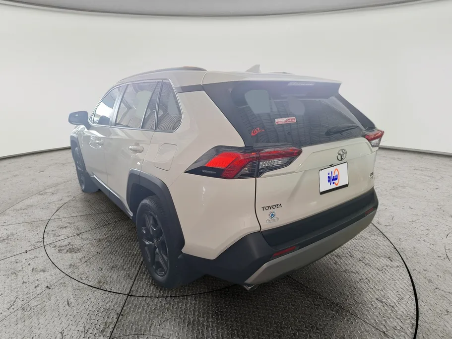 2025 Toyota RAV4 GLE 