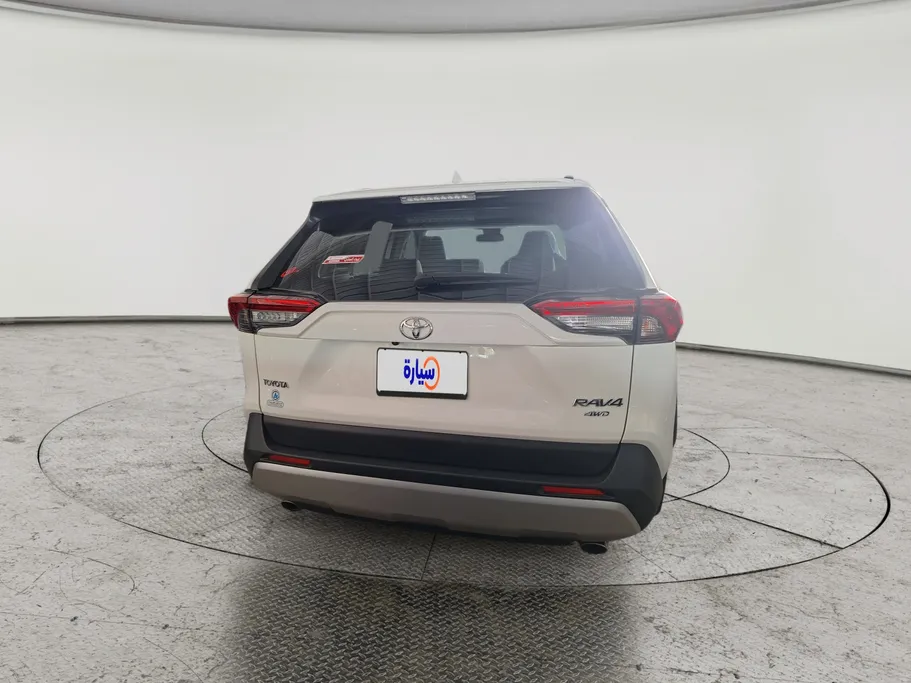 2025 Toyota RAV4 GLE 