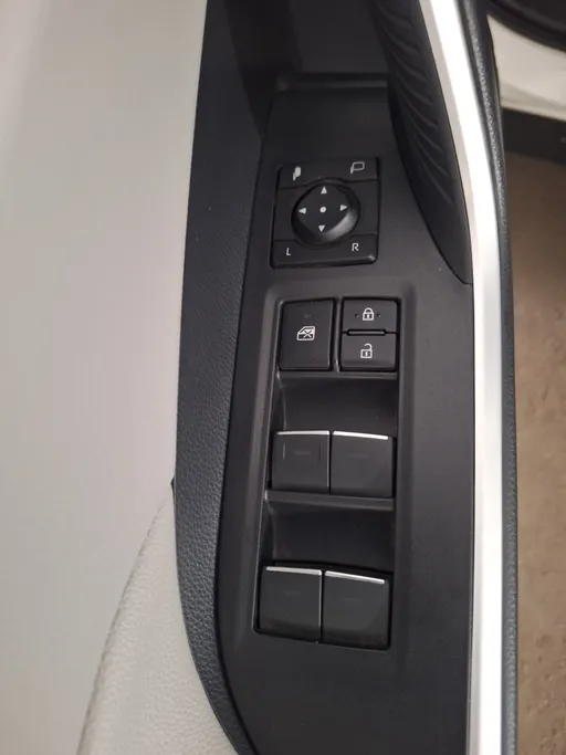 2025 Toyota RAV4 GLE 