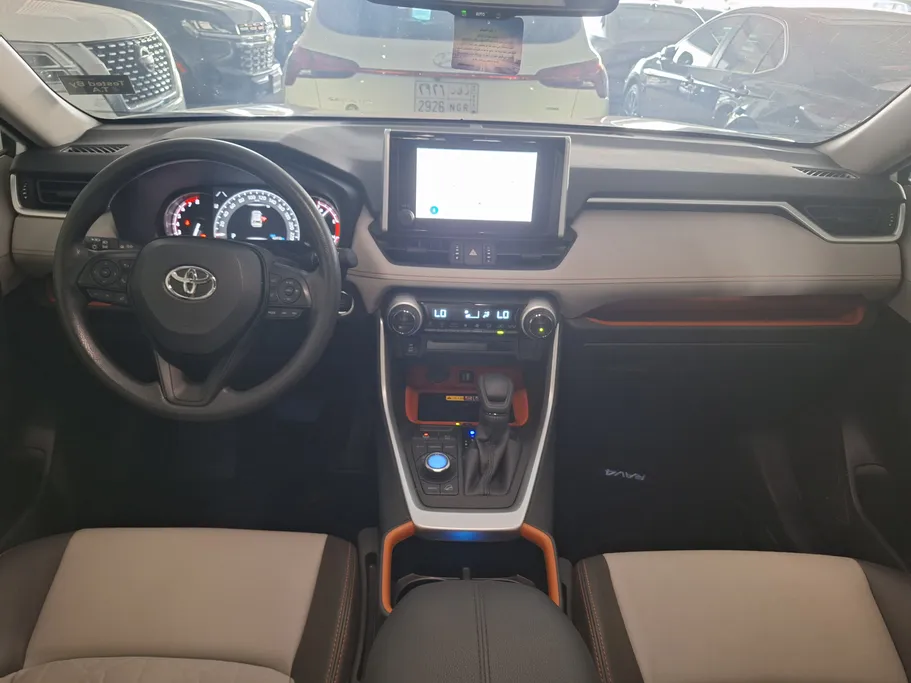 2025 Toyota RAV4 GLE 