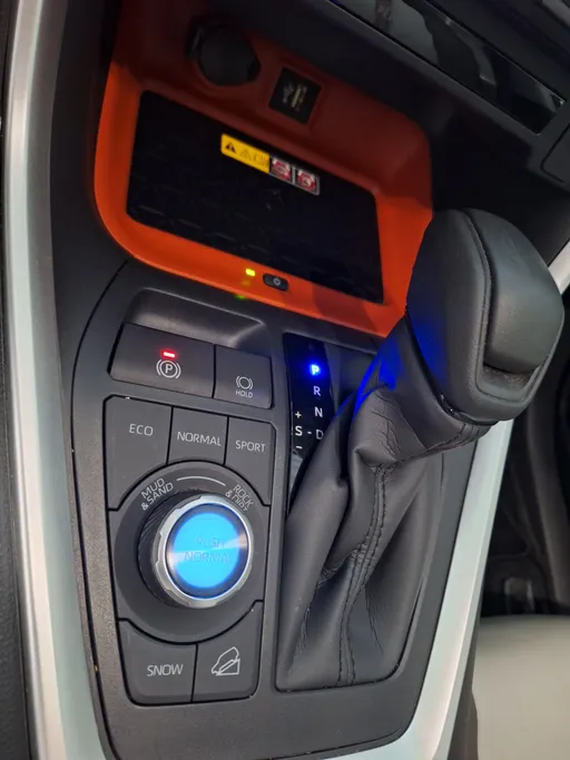 2025 Toyota RAV4 GLE 