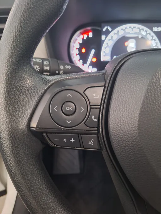 2025 Toyota RAV4 GLE 