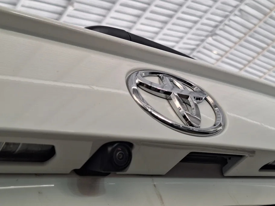 2025 Toyota RAV4 GLE 