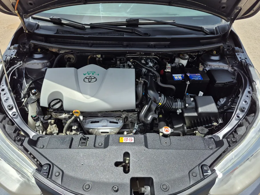 2022 Toyota Yaris  Y 