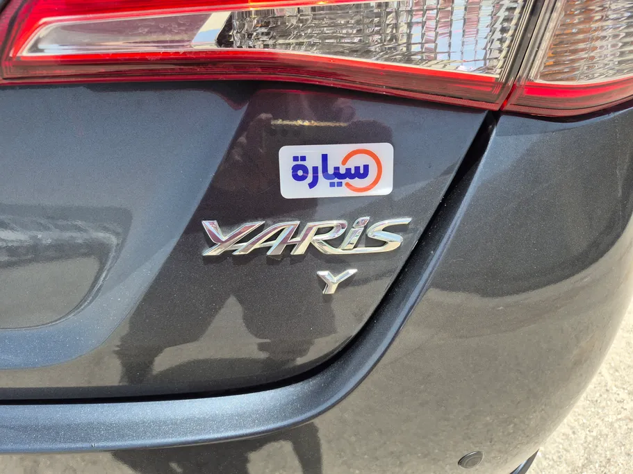 2022 Toyota Yaris  Y 