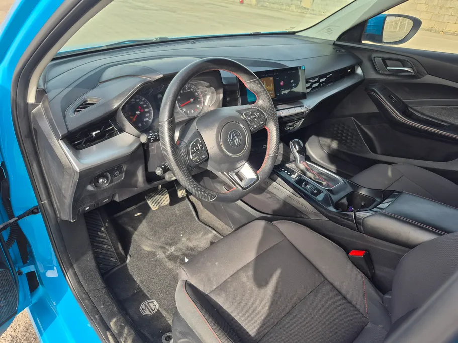 2022 MG GT STD 