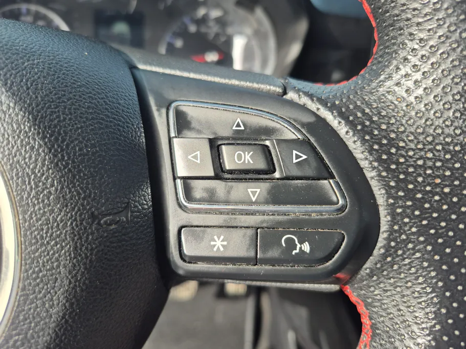 2022 MG GT STD 