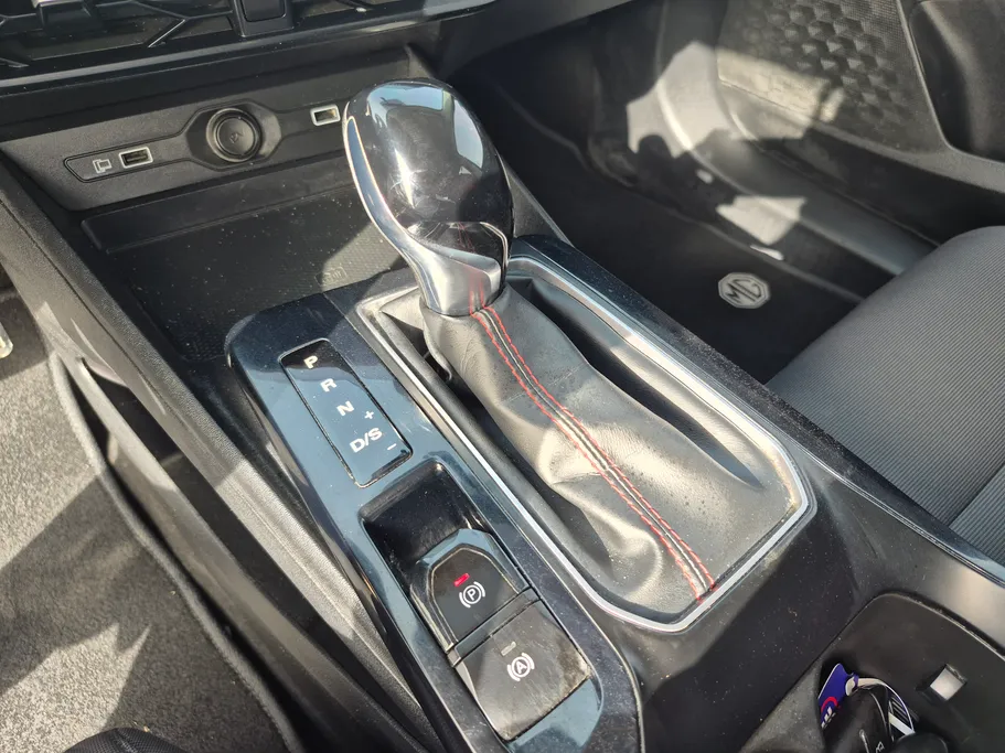 2022 MG GT STD 