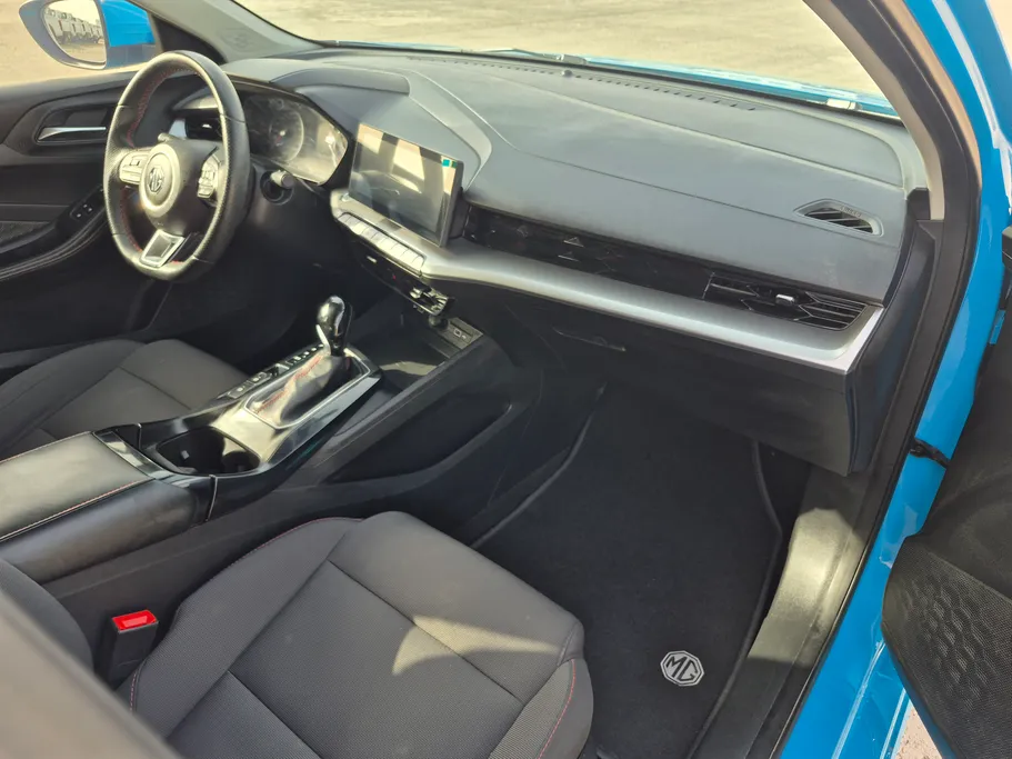 2022 MG GT STD 