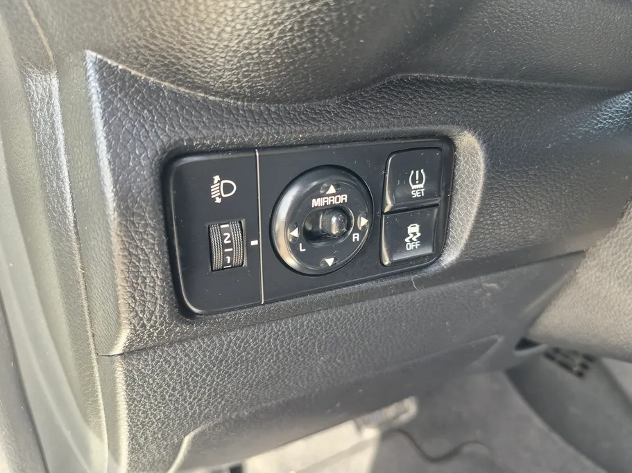 2023 Kia Pegas LX 