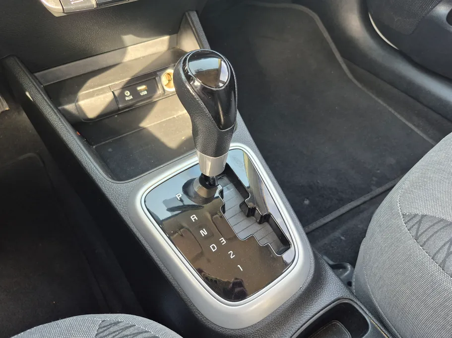 2023 Kia Pegas LX 